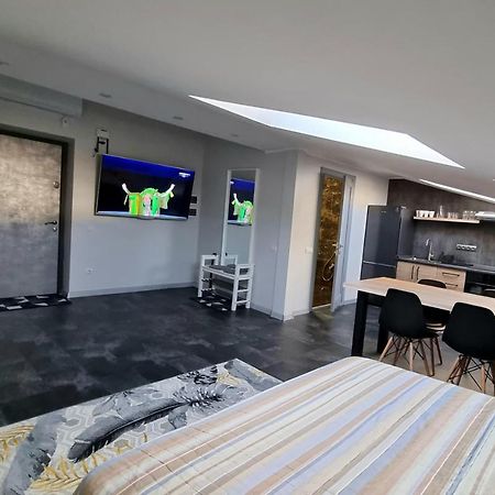 Ferienwohnung Mansarda Kamjanez-Podilskyj Exterior foto