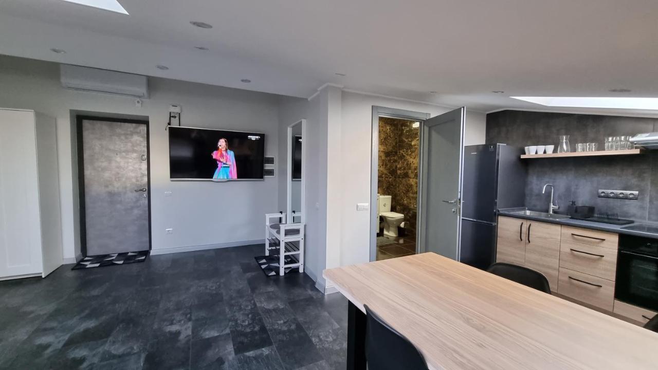 Ferienwohnung Mansarda Kamjanez-Podilskyj Exterior foto
