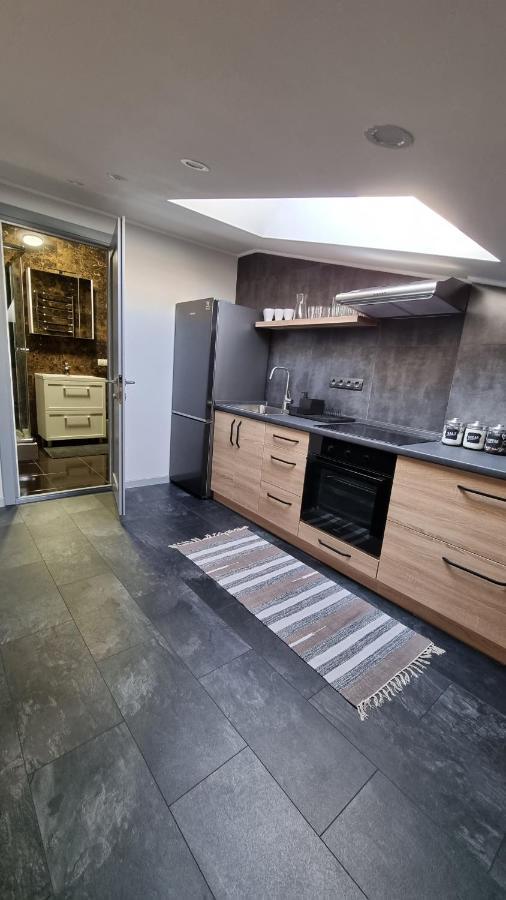 Ferienwohnung Mansarda Kamjanez-Podilskyj Exterior foto