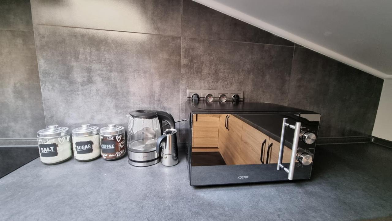 Ferienwohnung Mansarda Kamjanez-Podilskyj Exterior foto